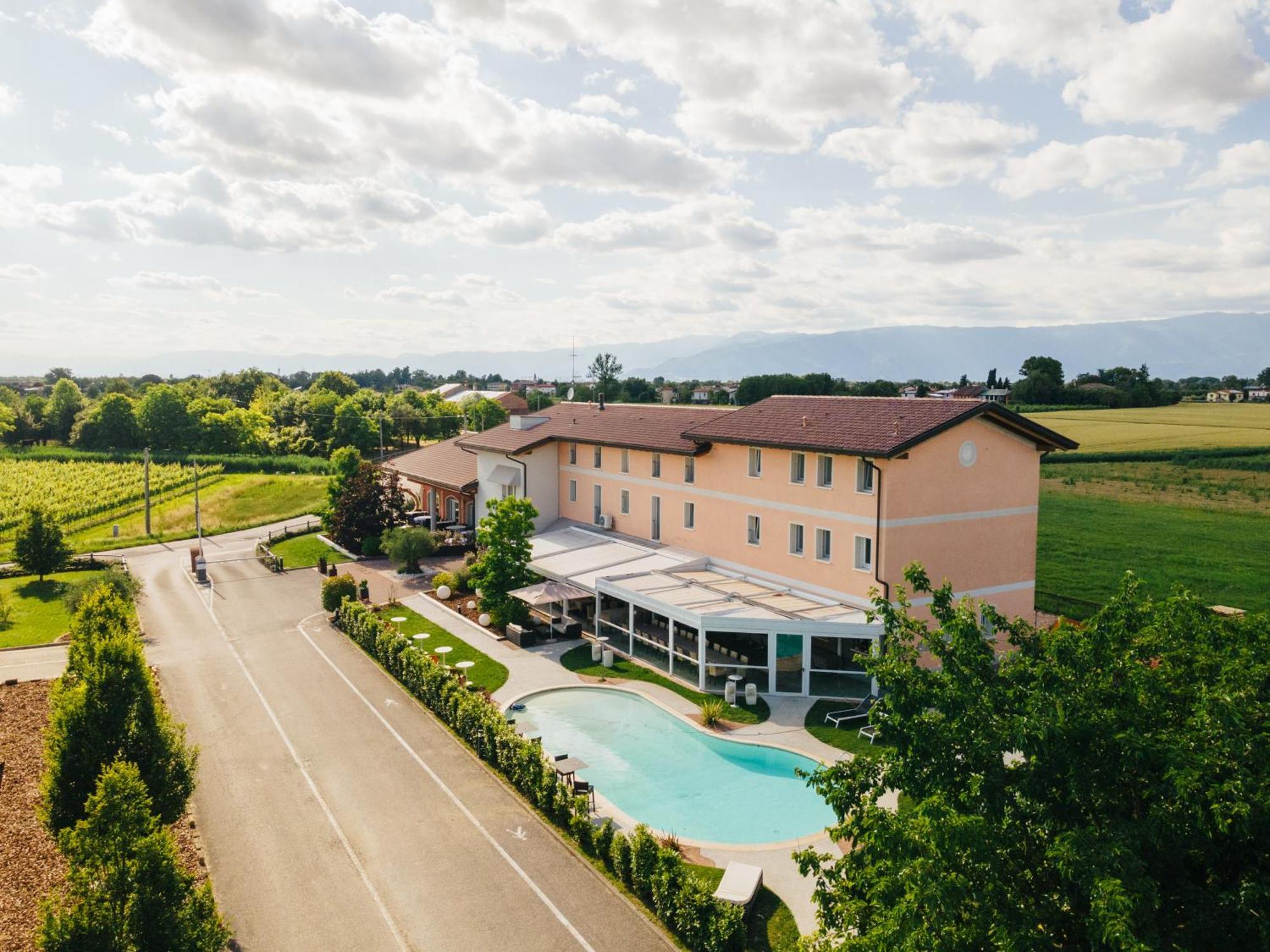 Agriturismo Podere Dell'Angelo Pasiano Di Pordenone エクステリア 写真